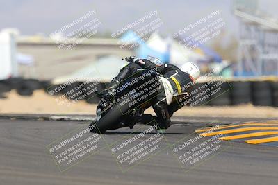 media/Oct-08-2022-SoCal Trackdays (Sat) [[1fc3beec89]]/Turn 16 (125pm)/